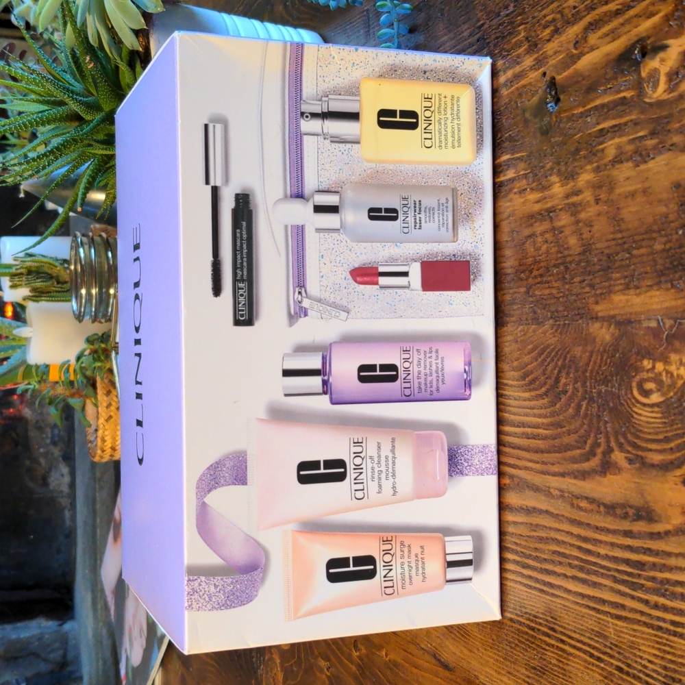 Clinique Fan Favorites - Full Sizes!!